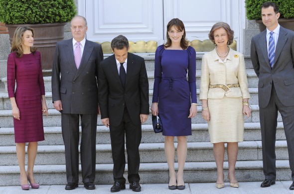 Foto de familia de los Reyes, los Príncipes de Asturias y el matrimonio Sarkozy. Manuel Engo